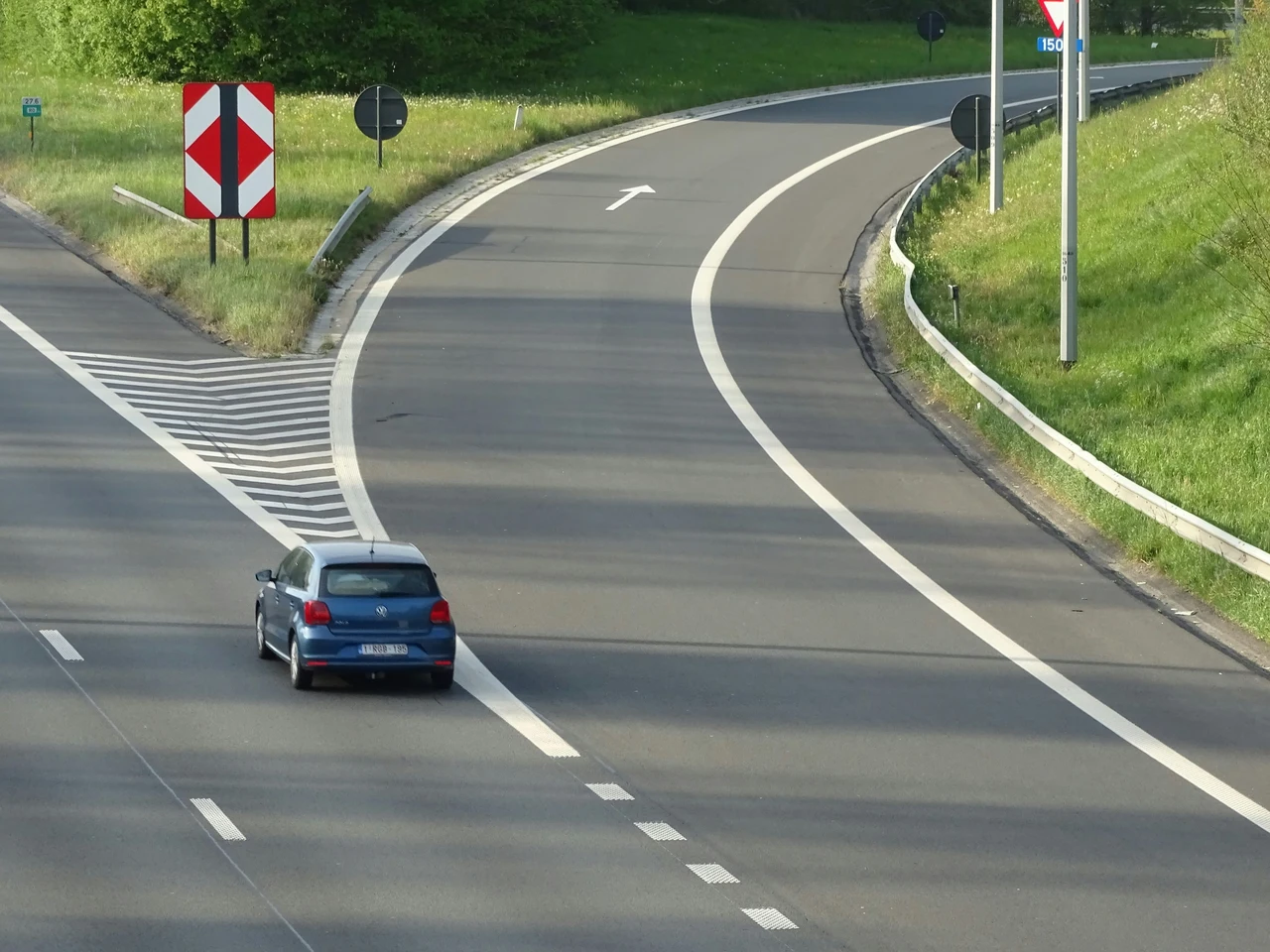 Autovelox senza tregua: 30.000 sanzioni ogni settimana, sei certo di non essere stato multato? Immagine selezionata