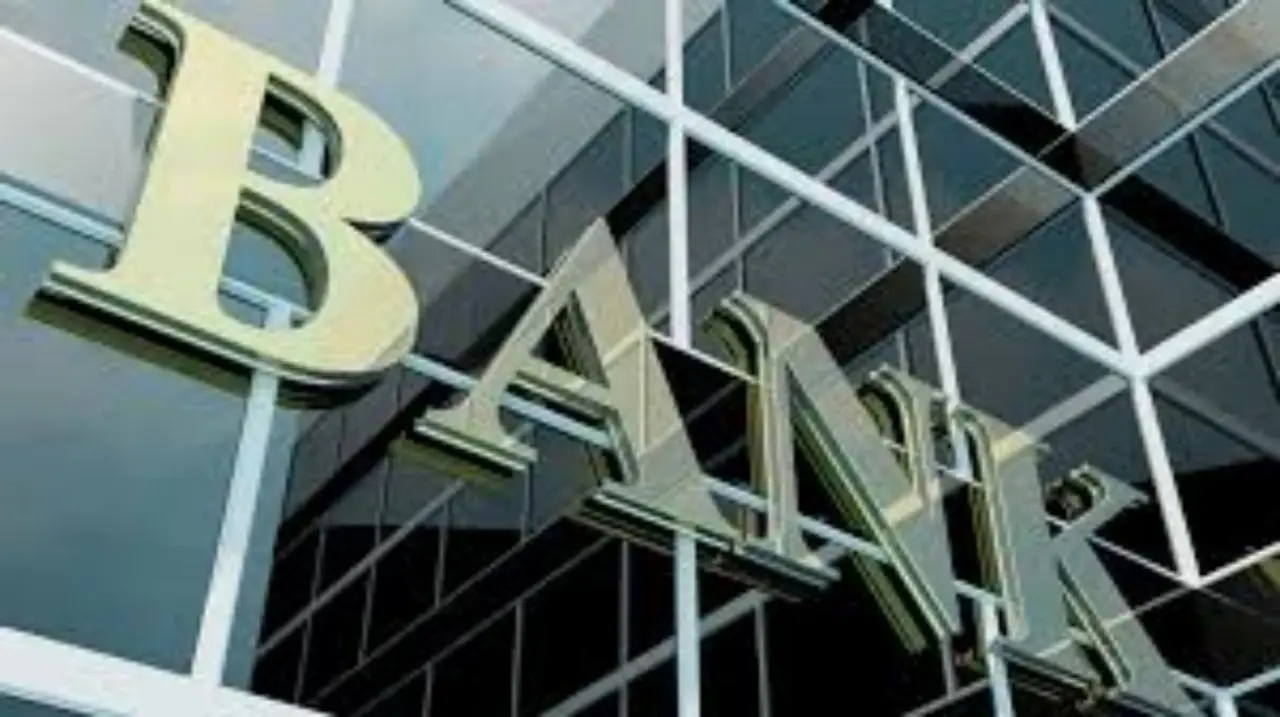 Banche, fusioni e tensioni: ecco cosa cambia davvero per il tuo conto corrente?