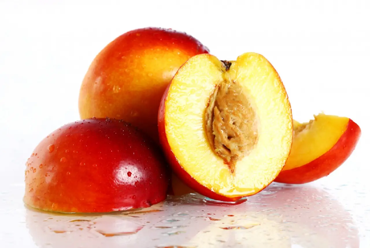 Come preparare una tisana di pesche per depurare il tuo organismo Immagine selezionata