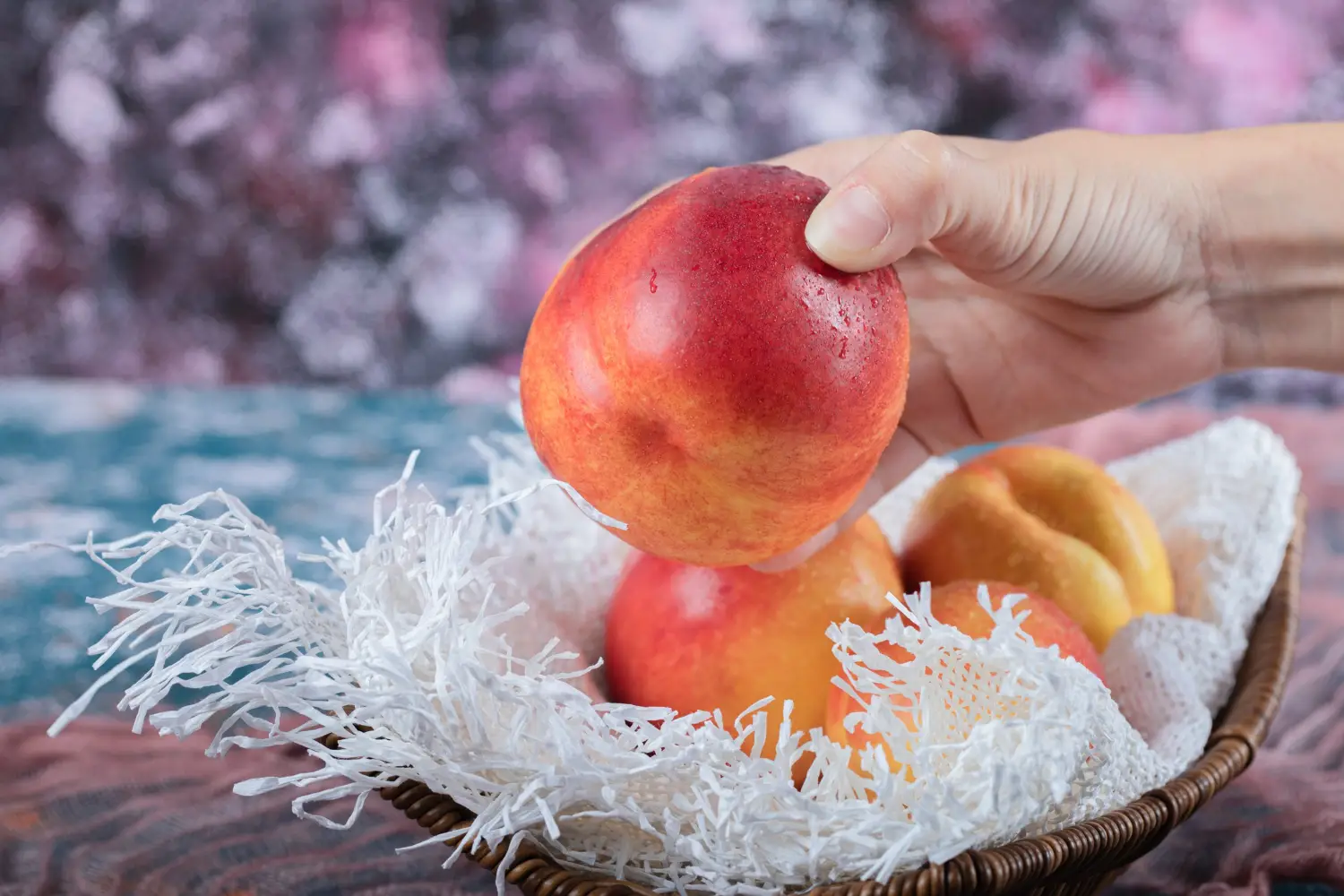 Come preparare una tisana di pesche per depurare il tuo organismo Immagine selezionata