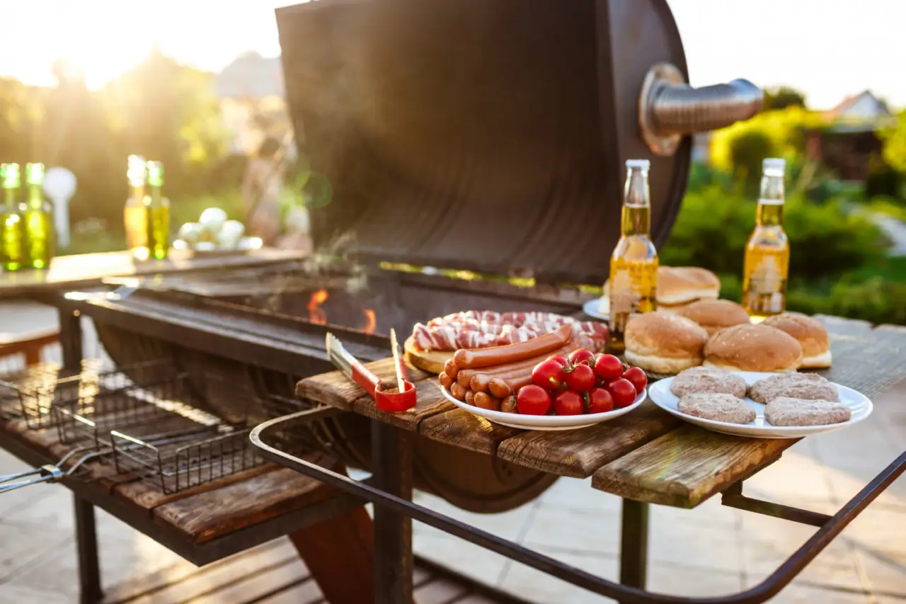 Guida alla pulizia del barbecue in vista dell’estate Immagine selezionata